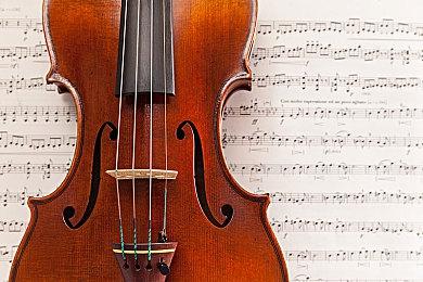 《方舟：生存飞升》现已发售